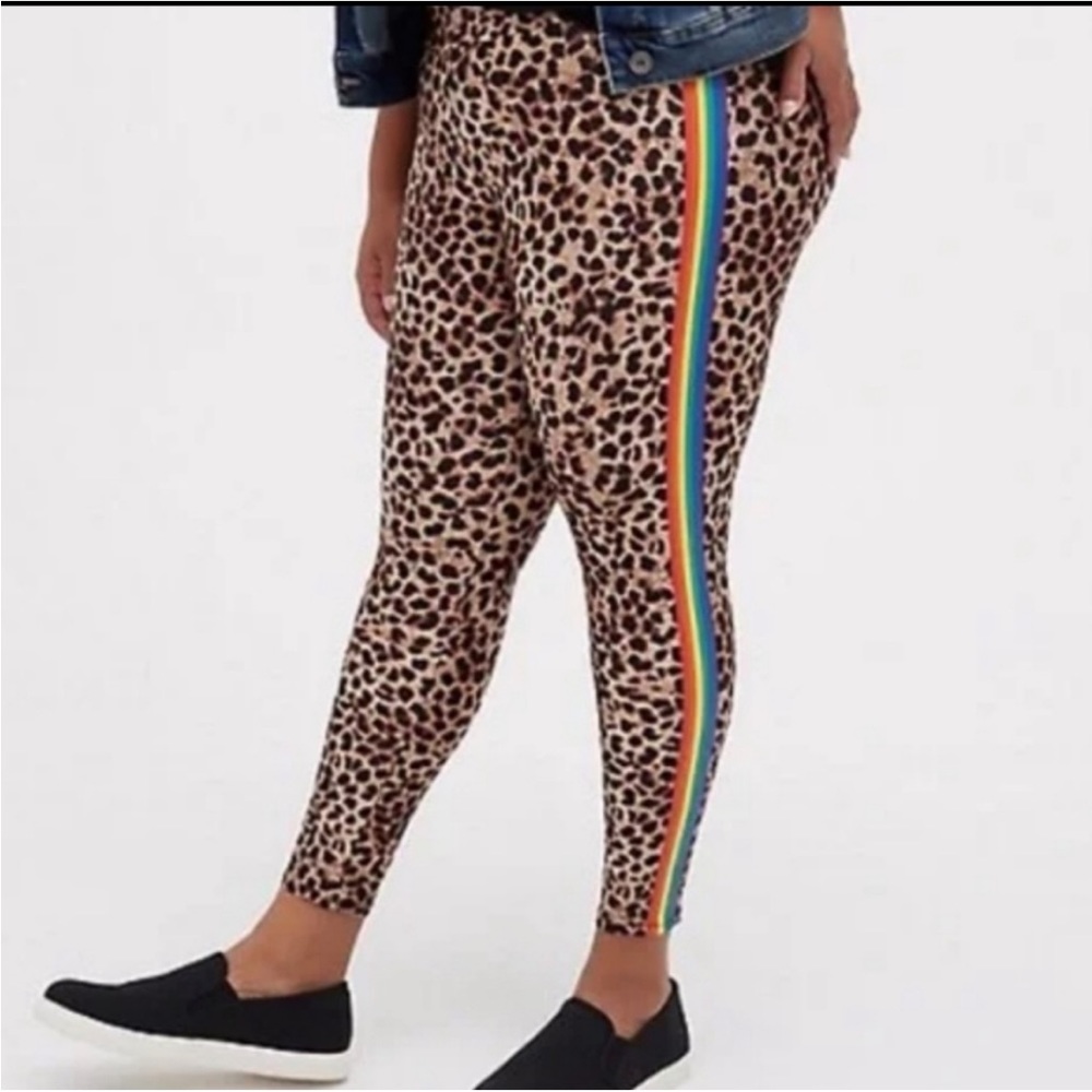Leopard print rainbow leggings
